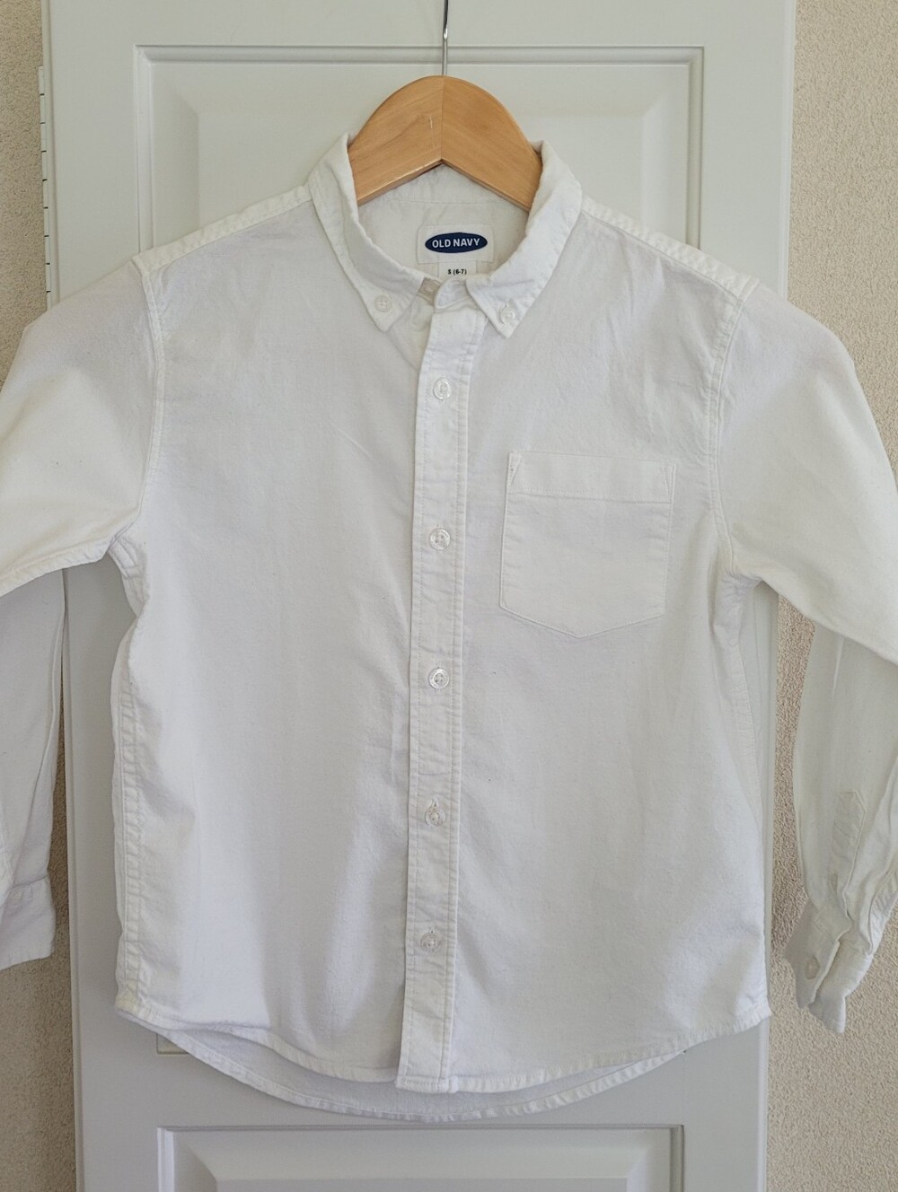 Old Navy White Button-Down Shirt Size S 6-7